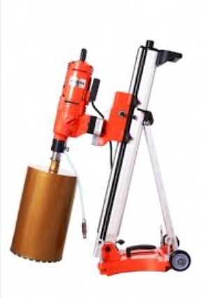 Perfuratriz de concreto rotativa elétrica.